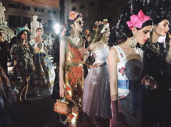 Столичные модницы на показе Dolce&Gabbana - Фото №3