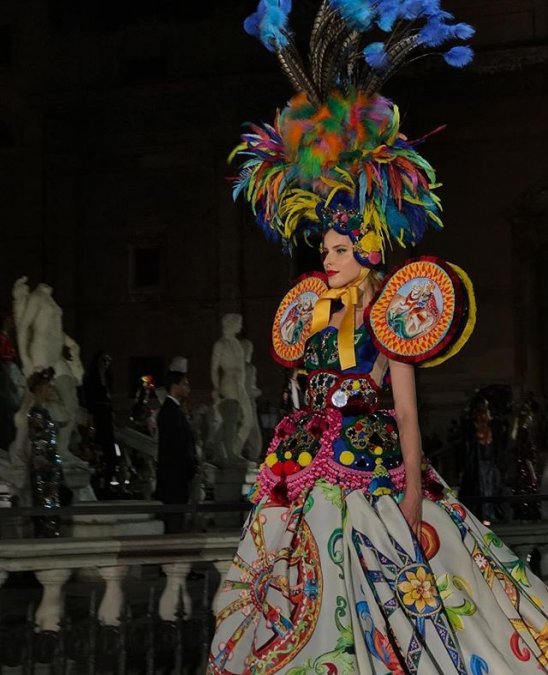 Столичные модницы на показе Dolce&Gabbana - Фото №10