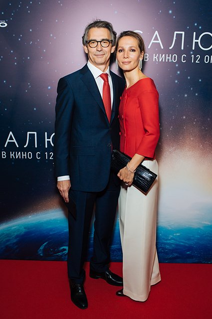 Елена Лядова поддержала Владимира Вдовиченкова на премьере «Салют-7» - Фото №10