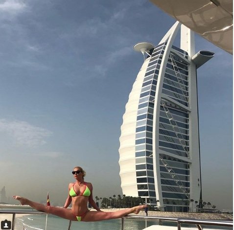 Анастасия Волочкова отдыхает в Арабских Эмиратах - Фото №2